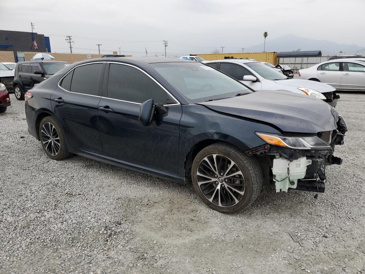 2018 TOYOTA CAMRY L - Фото 4