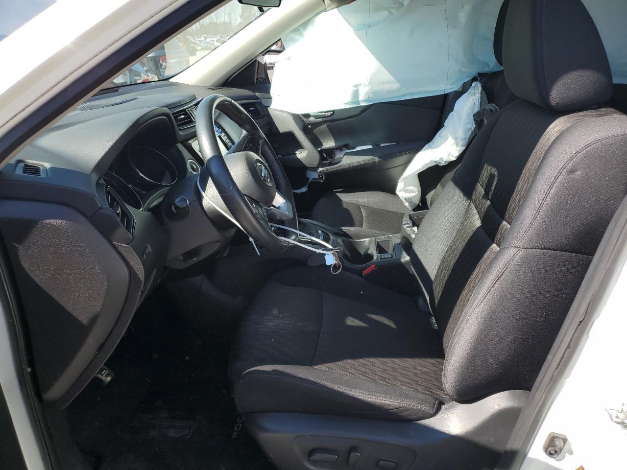 2017 NISSAN ROGUE SV - Image 7