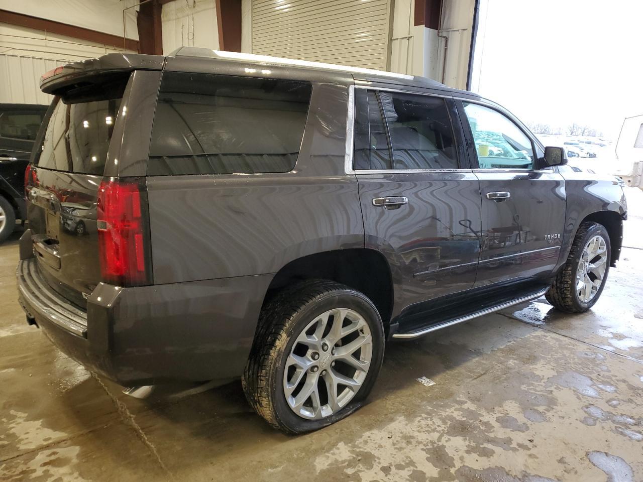 2017 CHEVROLET TAHOE K150 - Фото 3