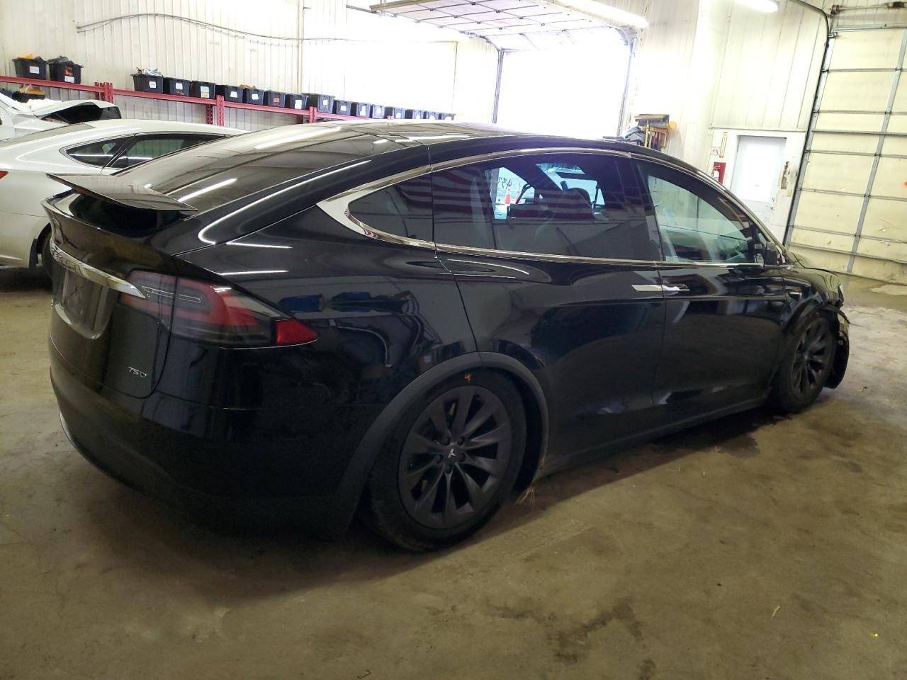 2018 TESLA MODEL X - Фото 3