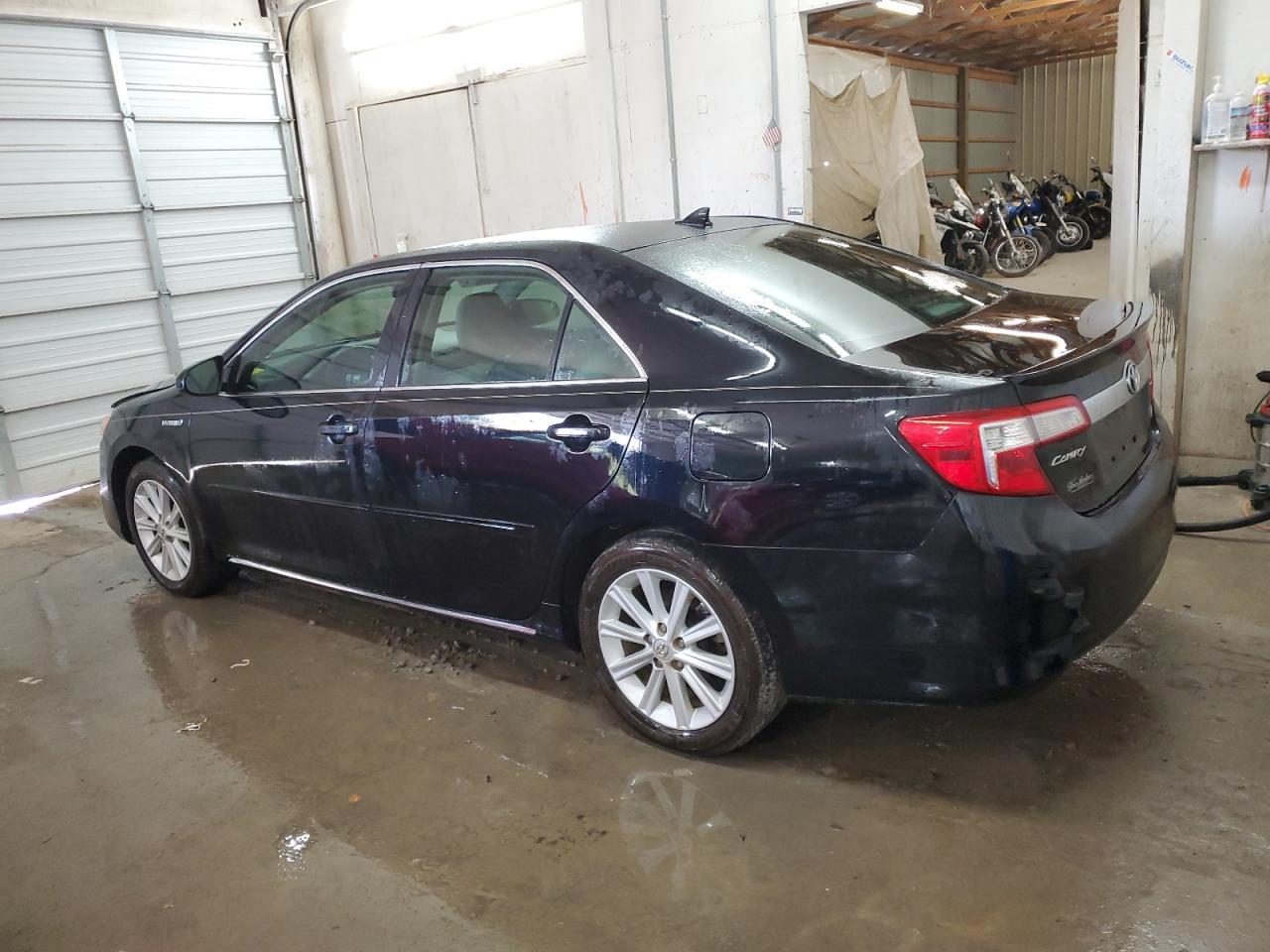 2012 TOYOTA CAMRY HYBR - Фото 2