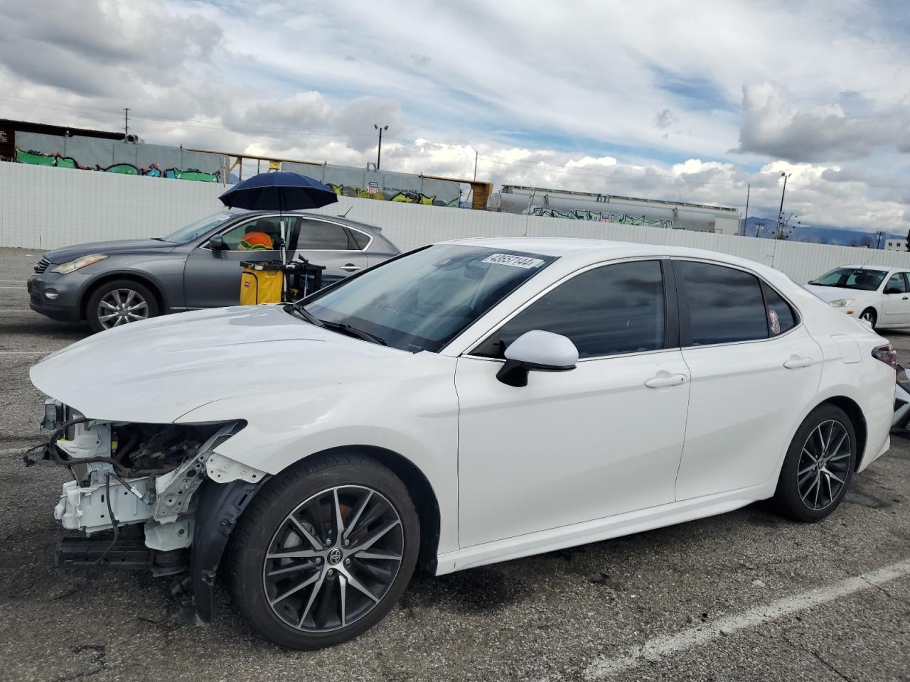2021 TOYOTA CAMRY SE