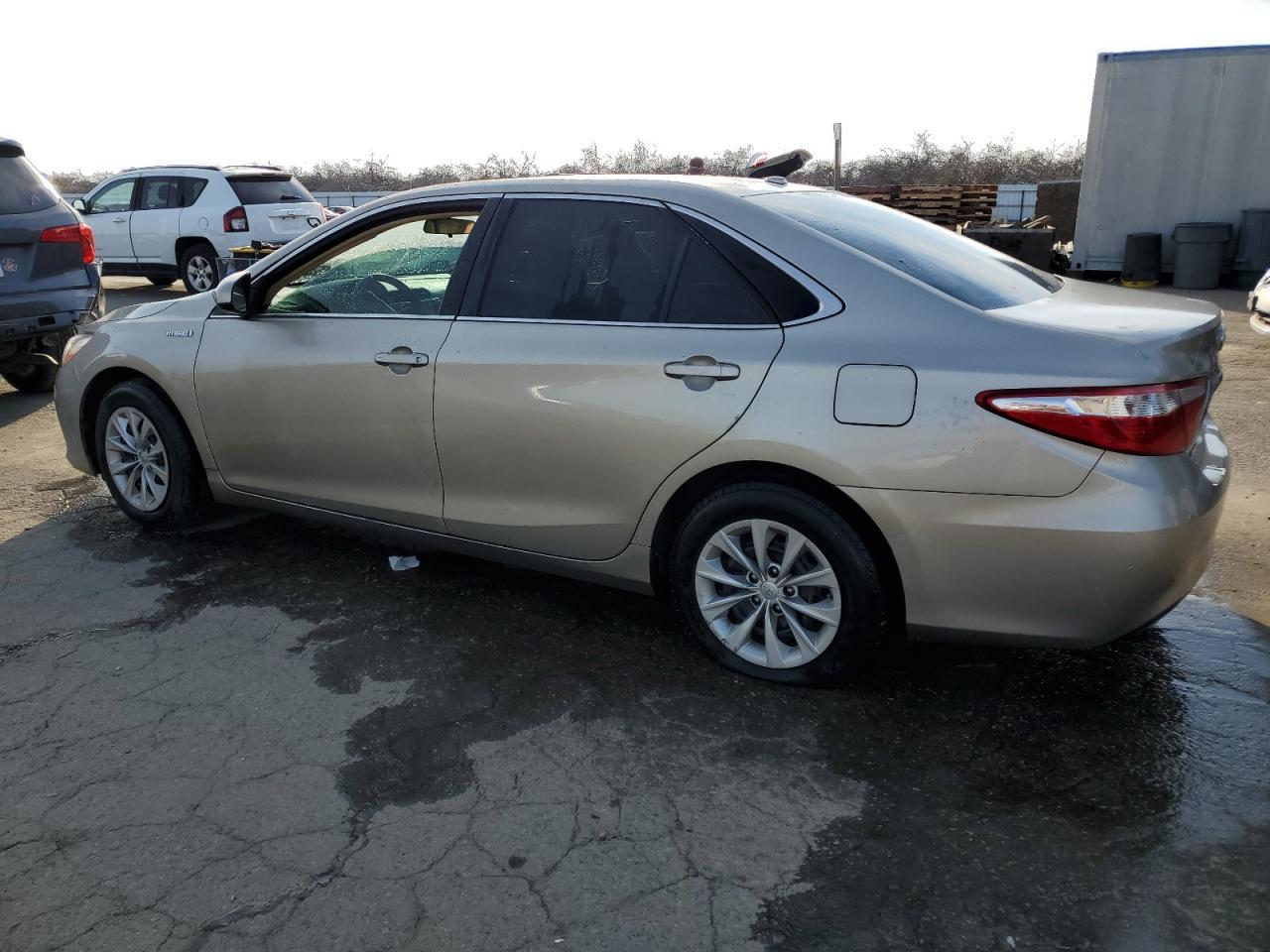 2017 TOYOTA CAMRY HYBR - Image 2