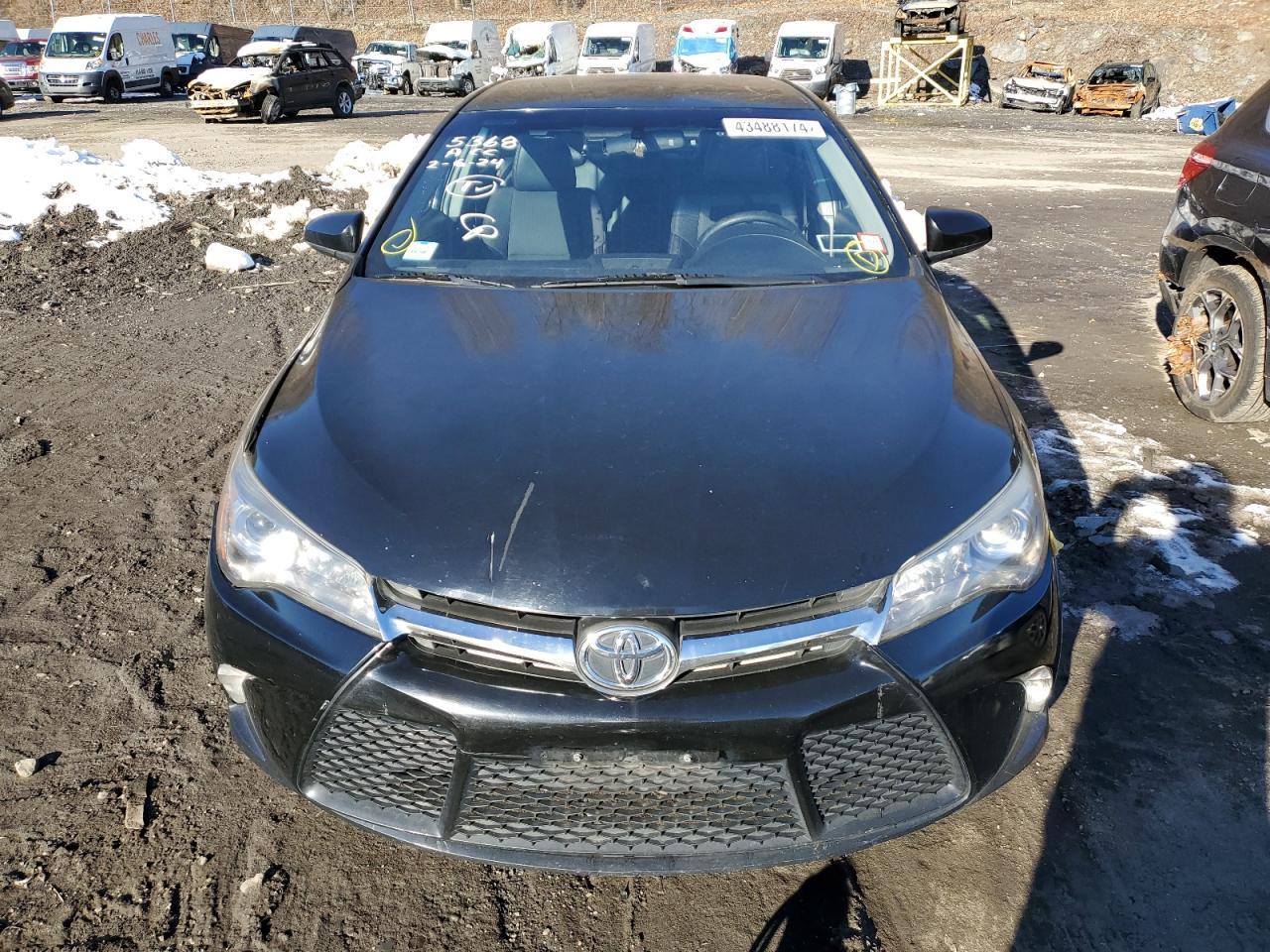 2016 TOYOTA CAMRY LE - Image 5