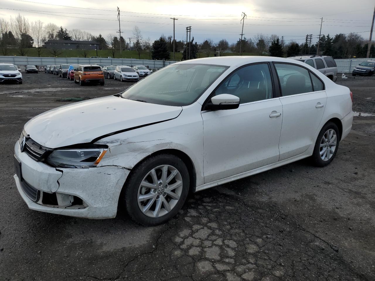 2013 VOLKSWAGEN JETTA SE car image