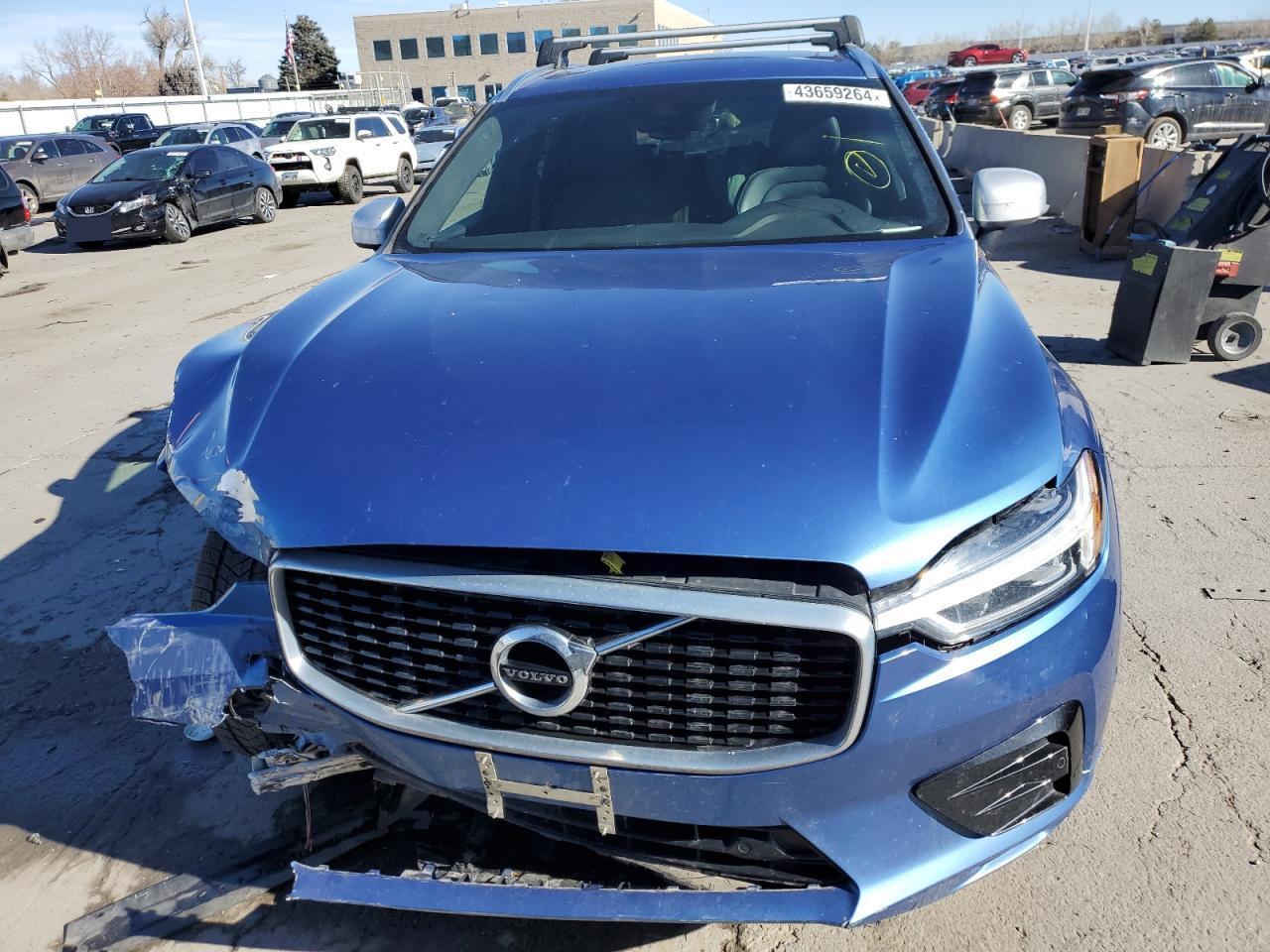 2018 VOLVO XC60 T6 R- - Image 5