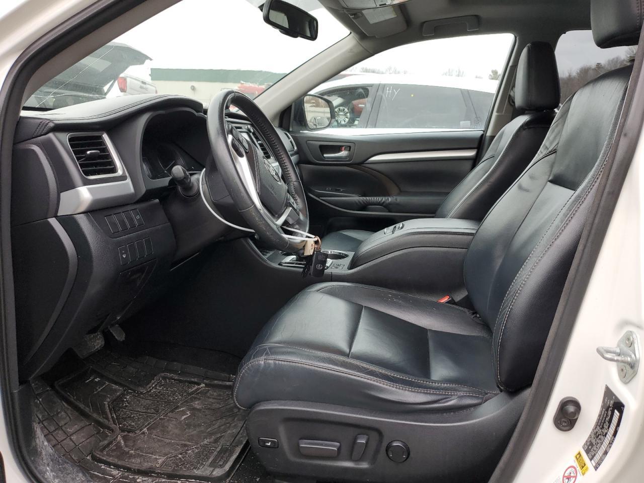 2015 TOYOTA HIGHLANDER - Фото 7