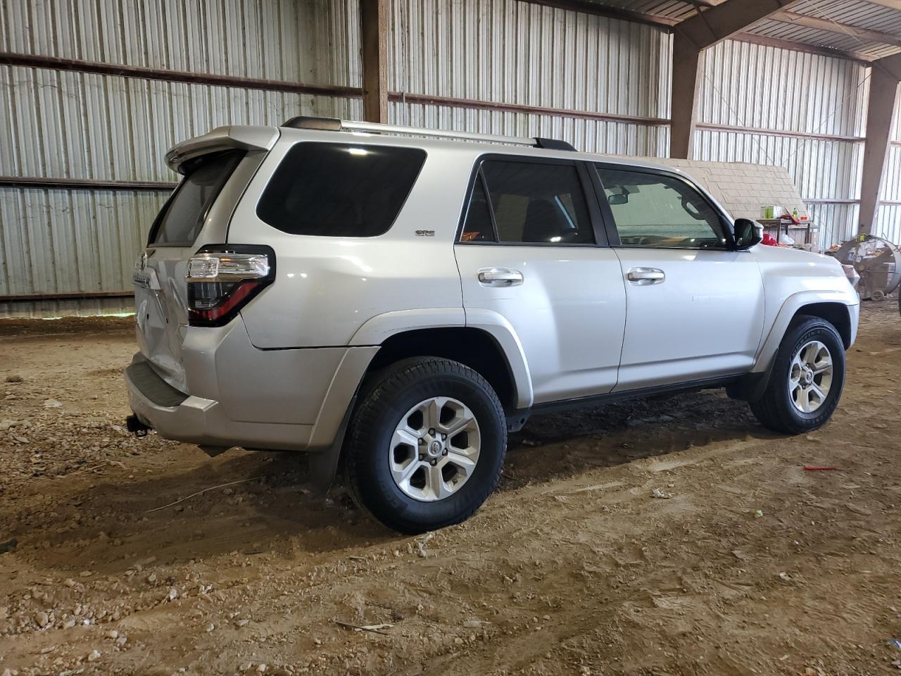 2019 TOYOTA 4RUNNER SR - Фото 3
