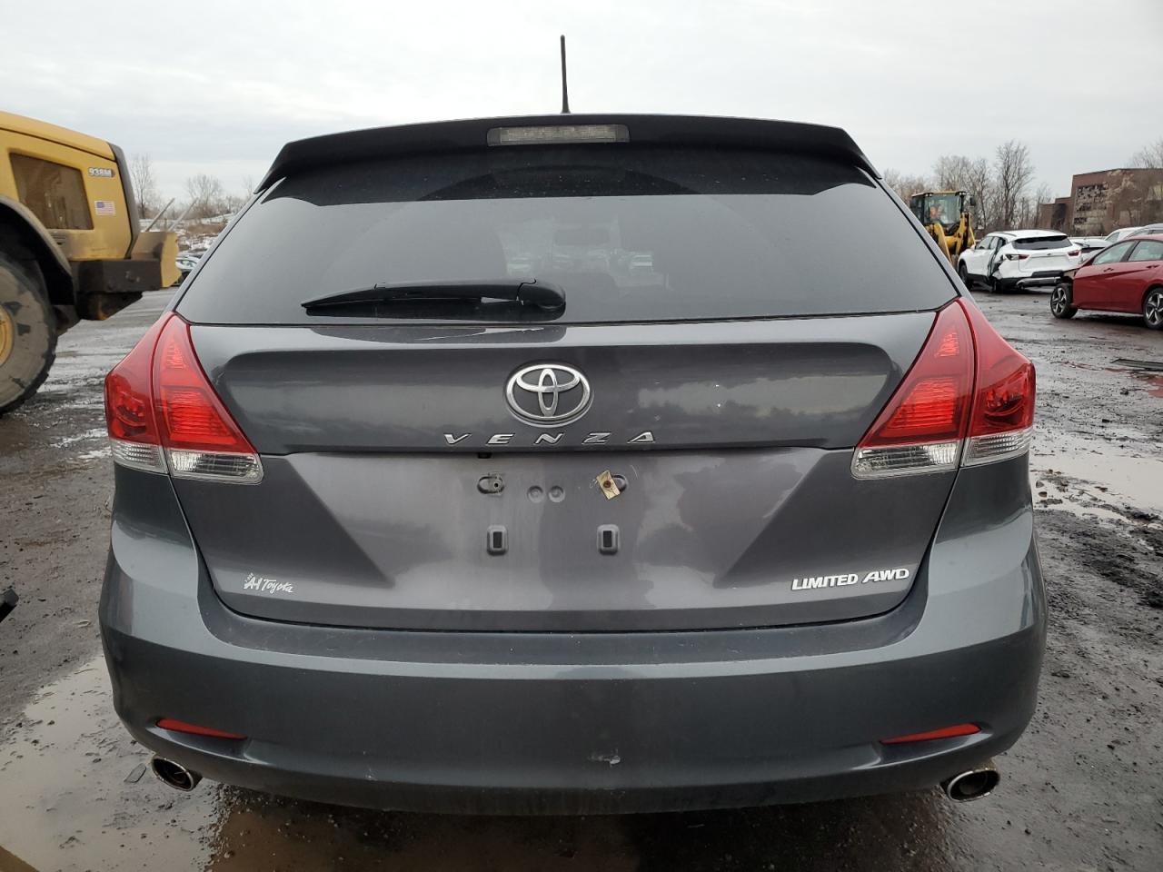 2013 TOYOTA VENZA LE - Image 6