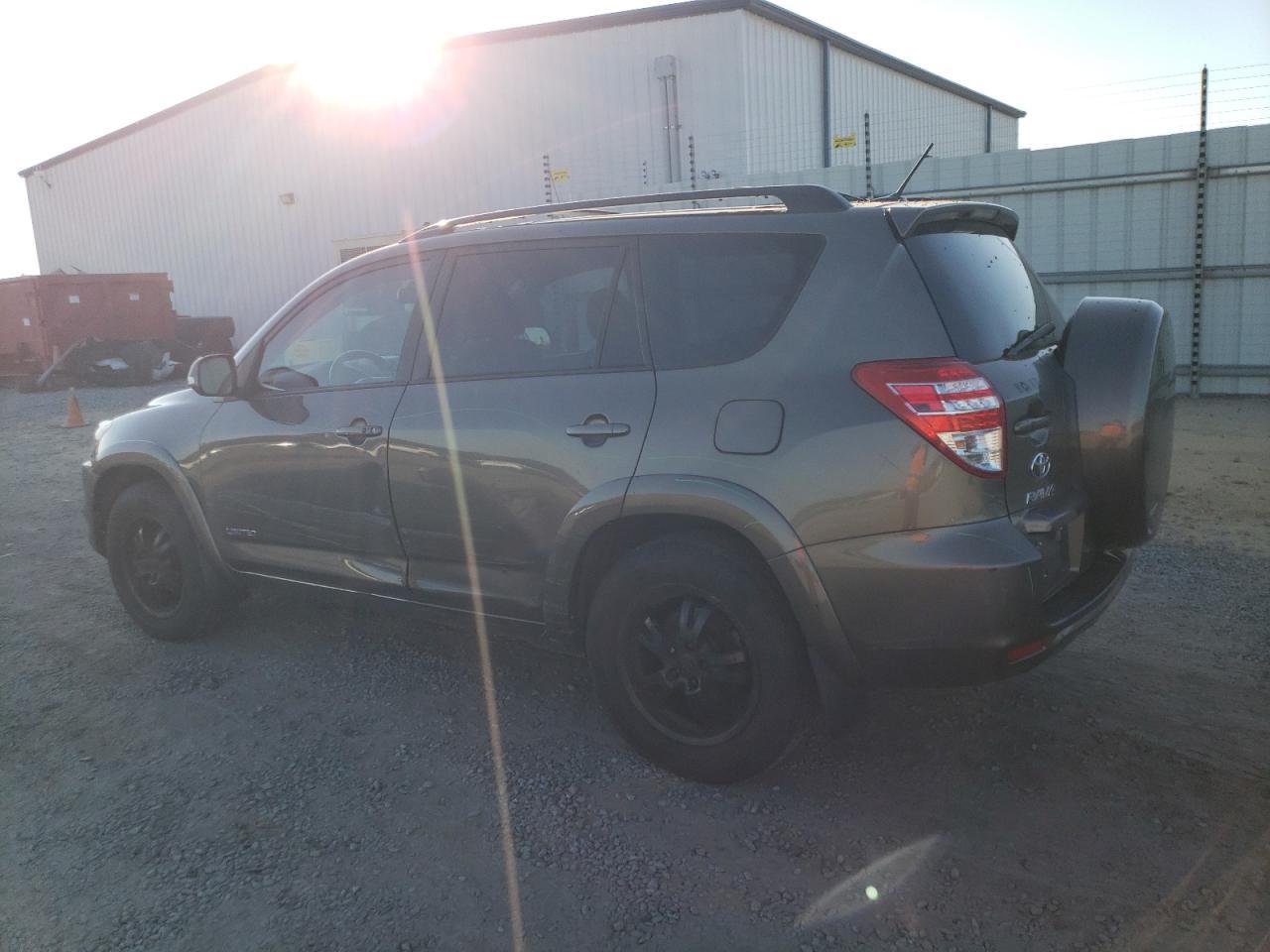 2011 TOYOTA RAV4 LIMIT - Image 2