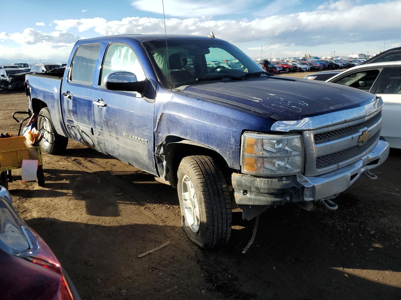 2013 CHEVROLET SILVERADO - Image 4