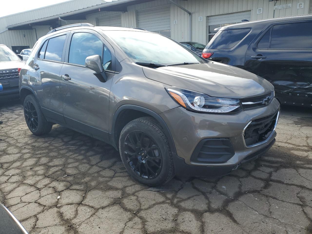 2021 CHEVROLET TRAX 1LT - Image 4