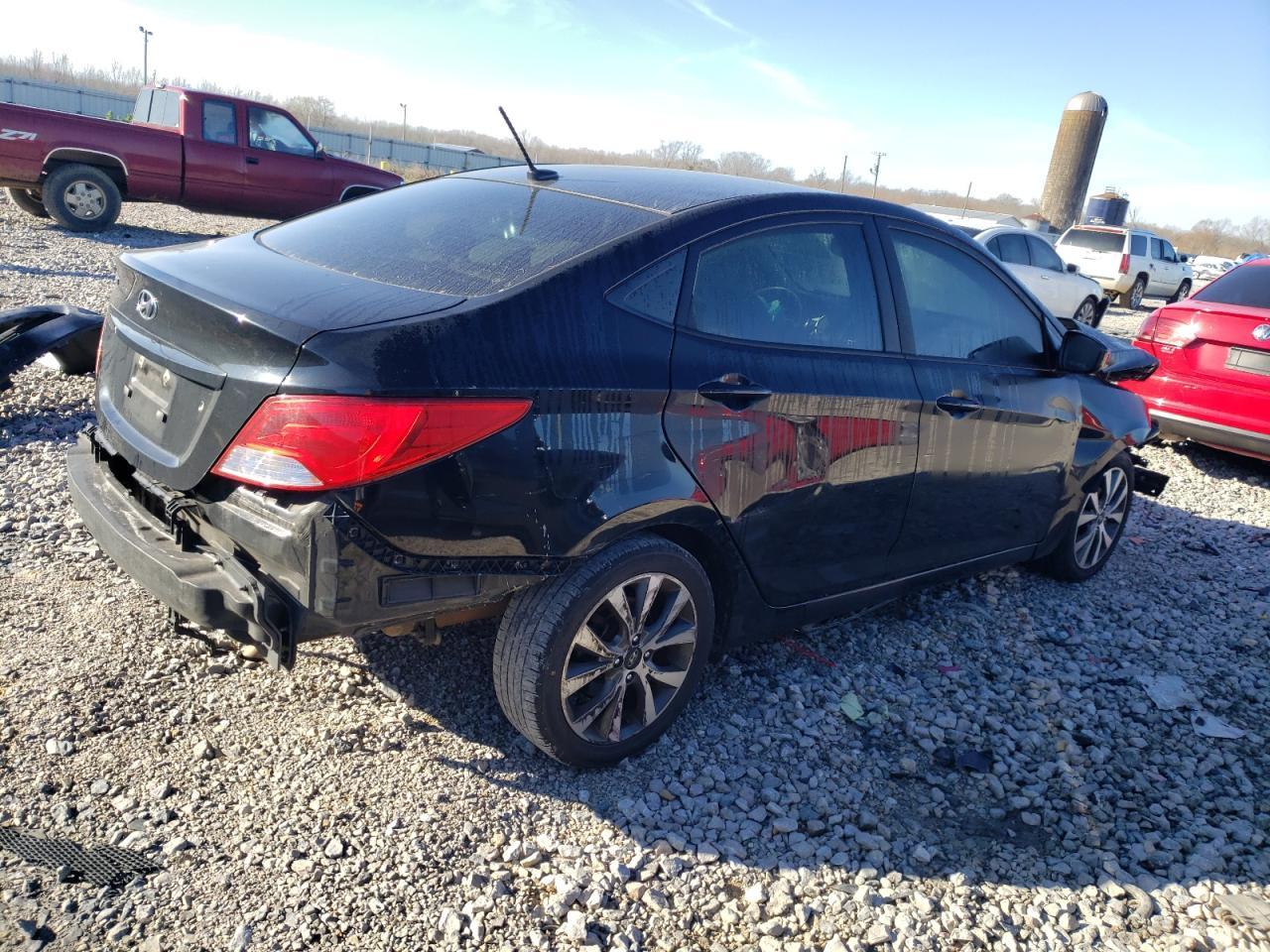 2017 HYUNDAI ACCENT SE - Фото 3