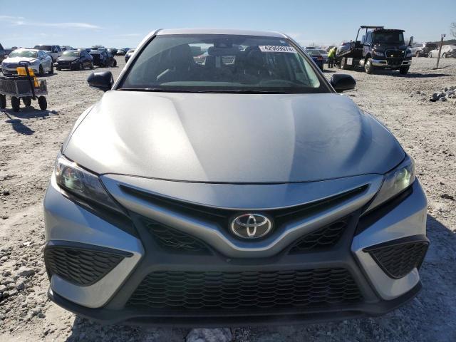 2021 Toyota Camry Se - Фото 5
