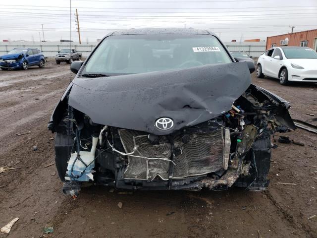 2012 Toyota Sienna Le - Image 5