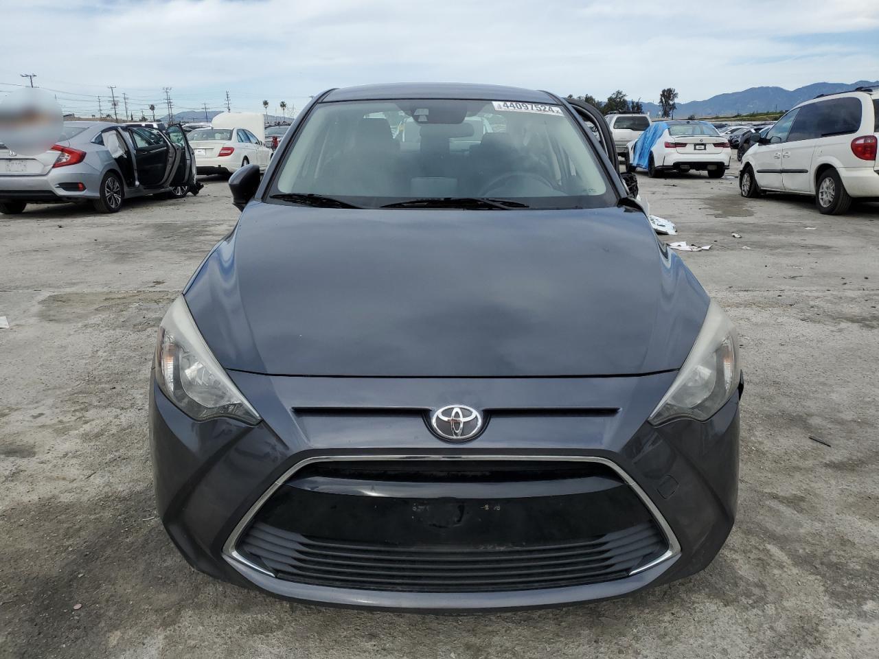 2017 TOYOTA YARIS IA - Фото 5