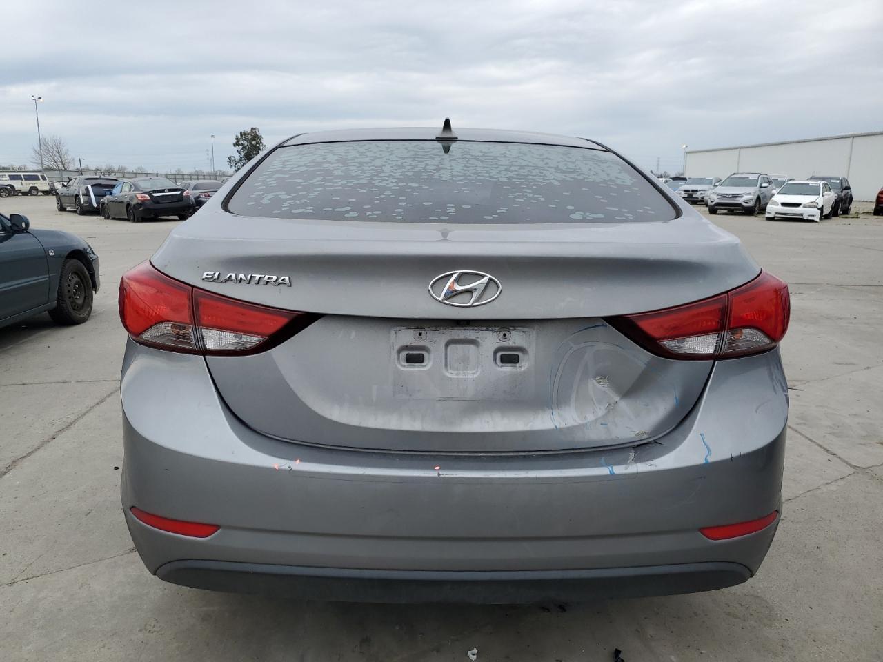 2015 HYUNDAI ELANTRA SE - Image 6