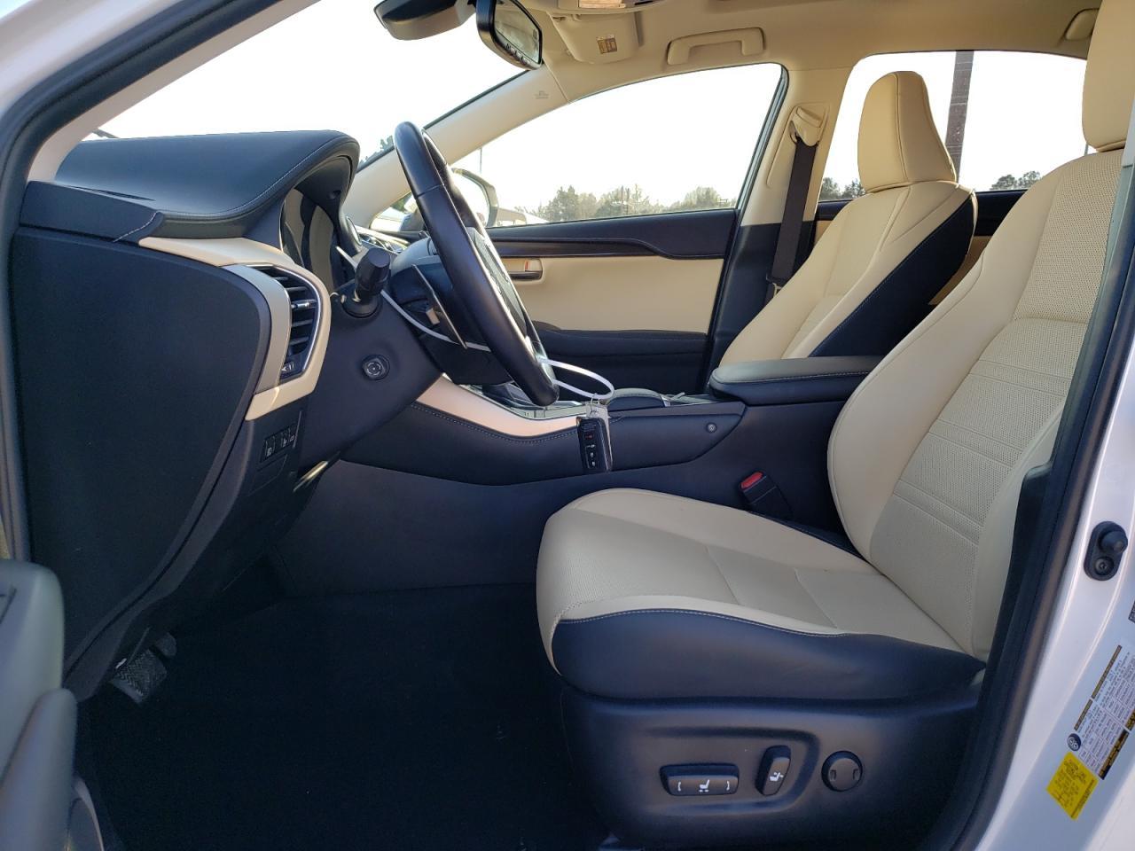 2020 LEXUS NX 300 - Фото 7