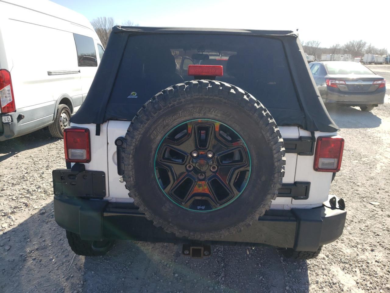 2015 JEEP WRANGLER U - Фото 6