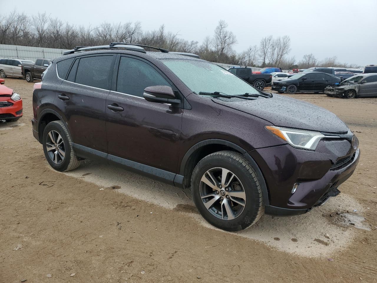 2017 TOYOTA RAV4 XLE - Image 4