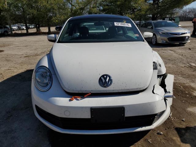 2013 Volkswagen Beetle - Фото 5