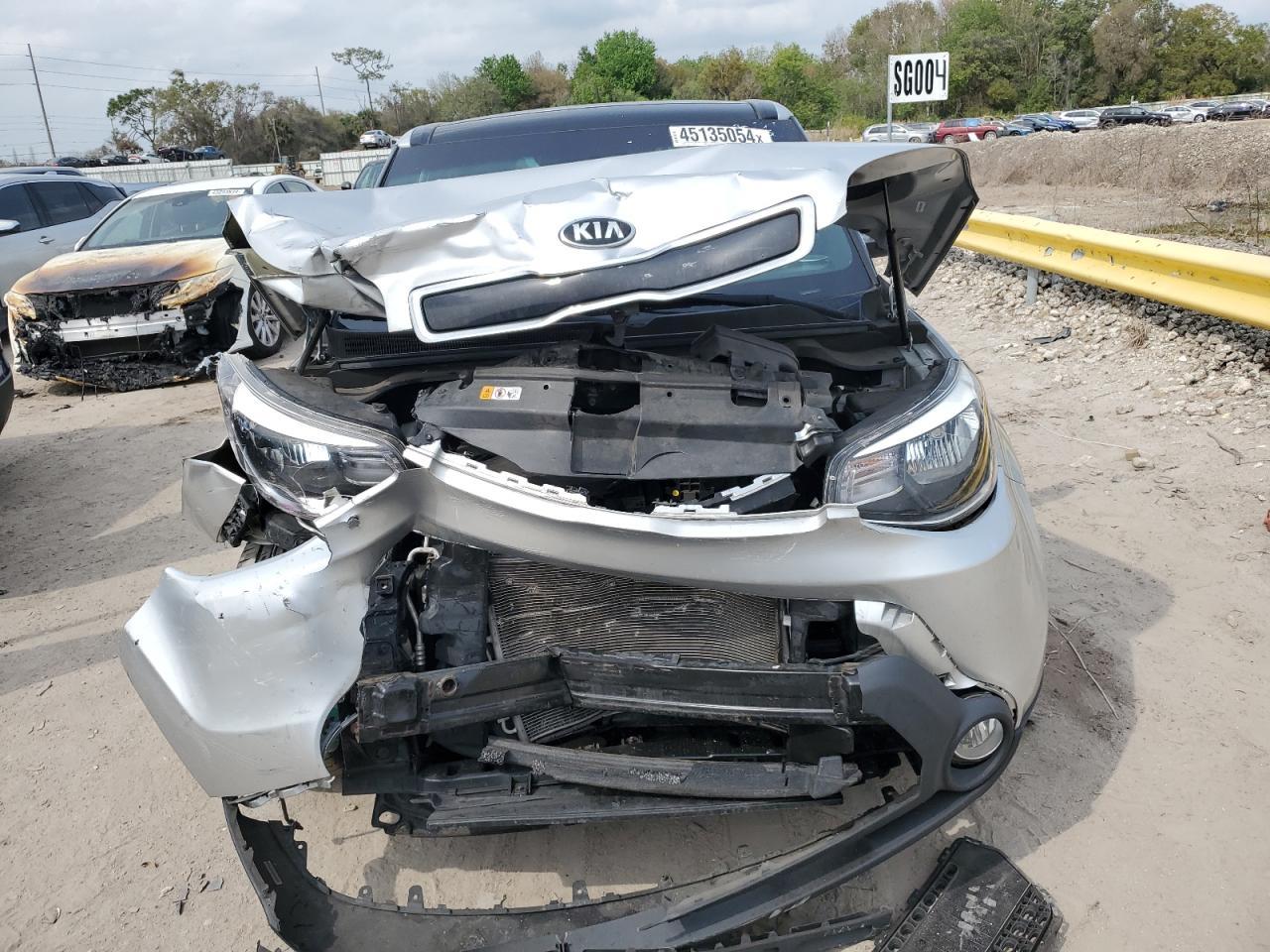 2014 KIA SOUL + - Image 5