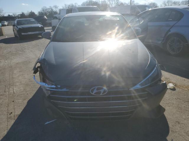2019 Hyundai Elantra Sel - Image 5
