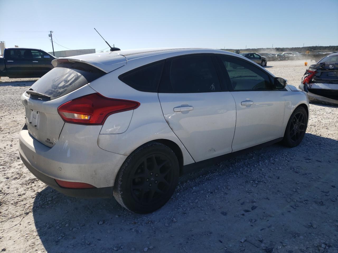 2016 FORD FOCUS SE - Фото 3