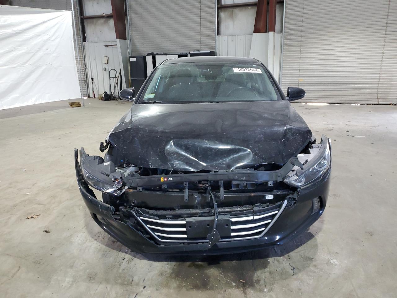 2018 HYUNDAI ELANTRA SE - Фото 5