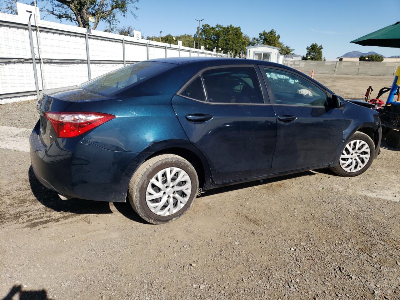 2018 TOYOTA COROLLA L - Image 3