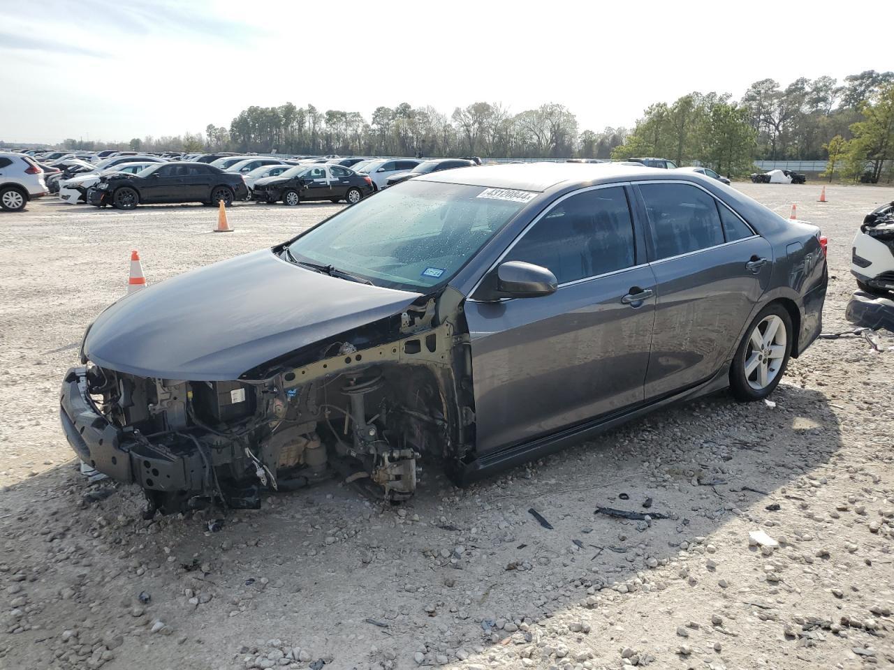 2014 TOYOTA CAMRY L