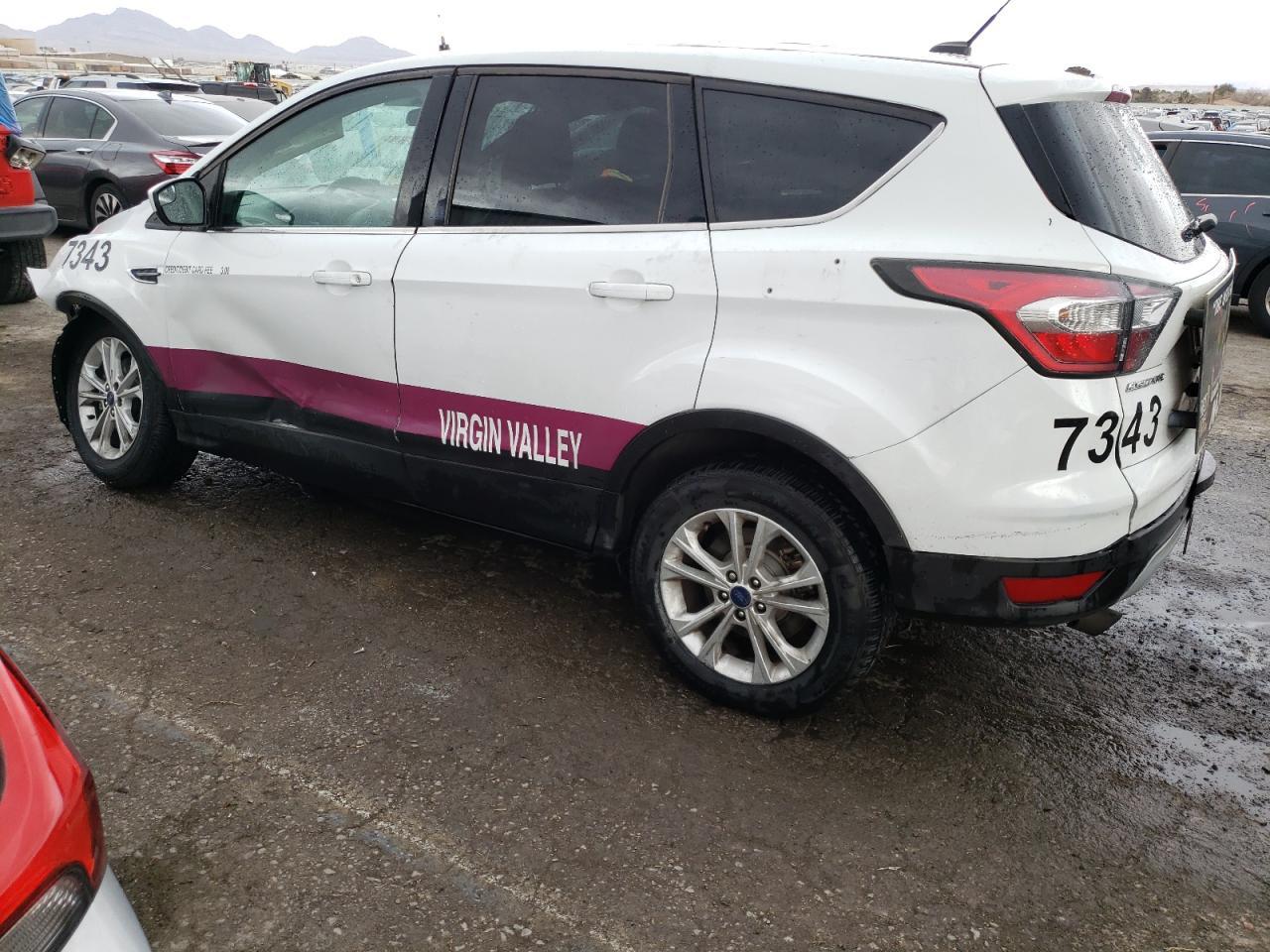 2017 FORD ESCAPE SE - Фото 2