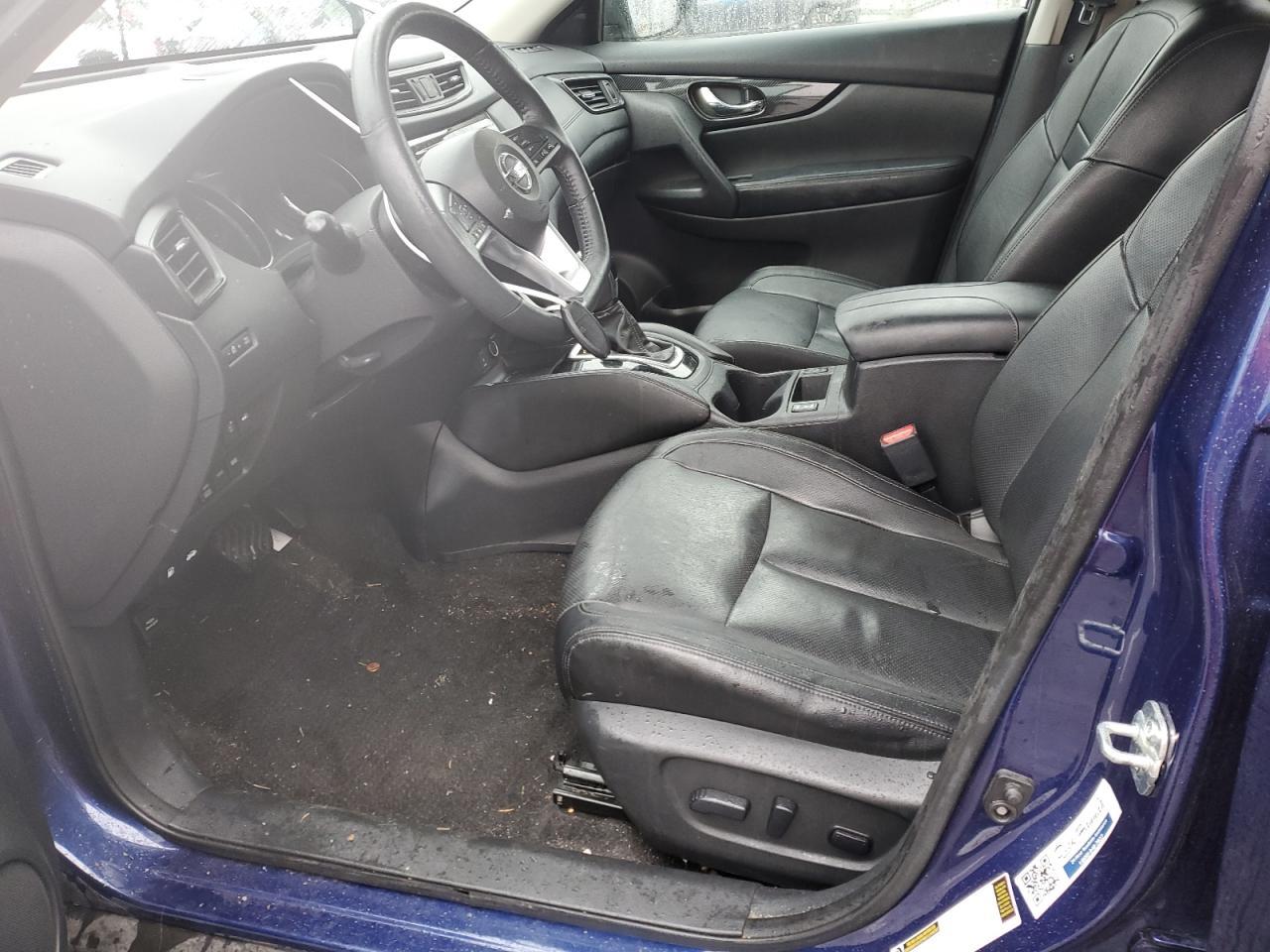 2017 NISSAN ROGUE SV - Image 7