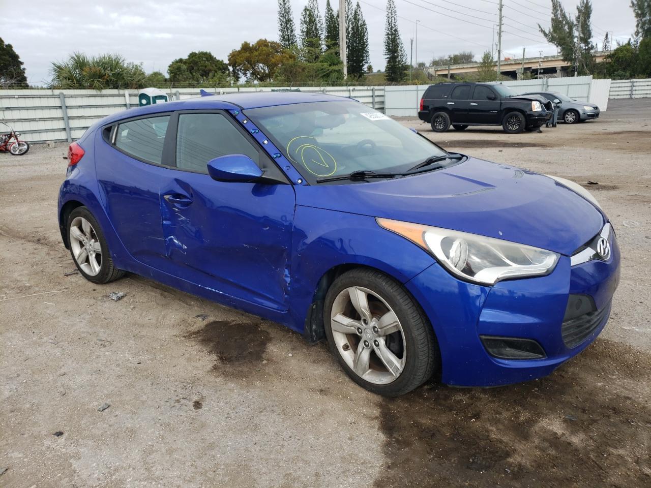 2014 HYUNDAI VELOSTER - Image 4