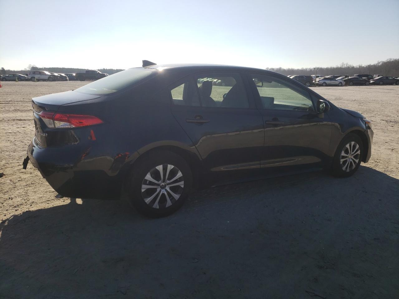 2022 TOYOTA COROLLA LE - Image 3
