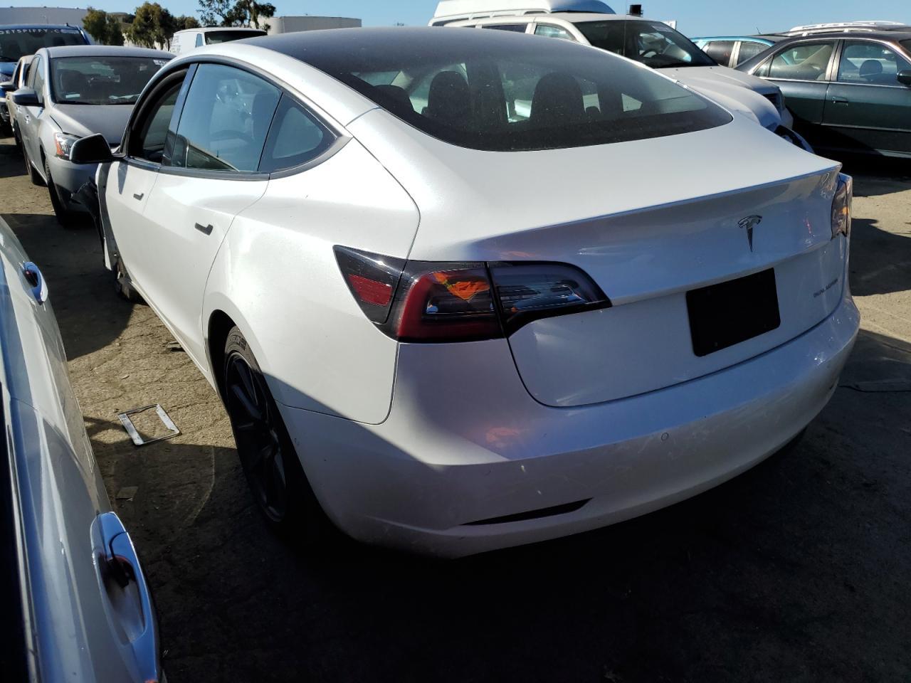2021 TESLA MODEL 3 - Image 2