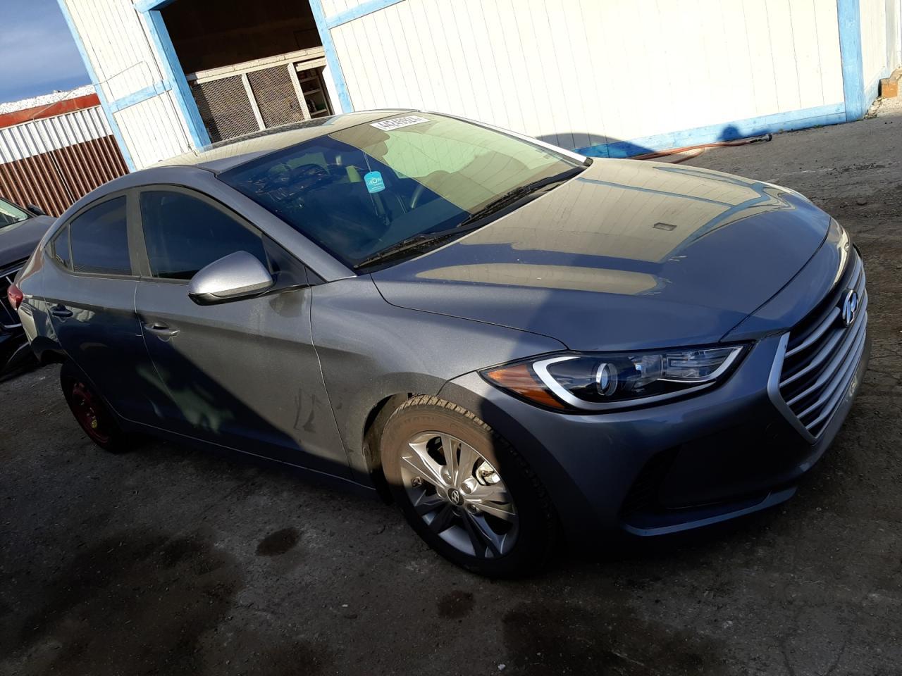 2018 HYUNDAI ELANTRA SE - Image 4