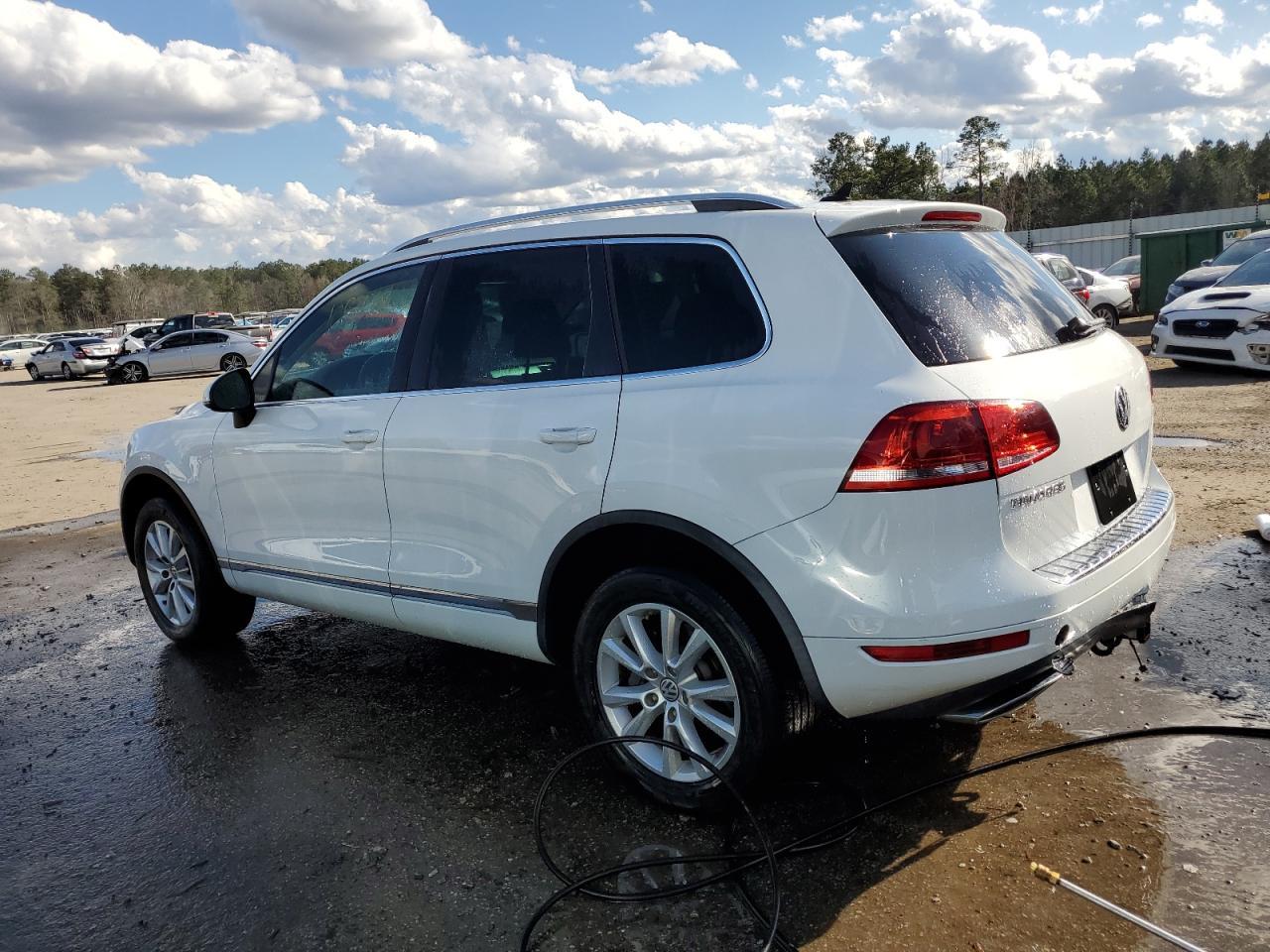 2014 VOLKSWAGEN TOUAREG V6 - Фото 2