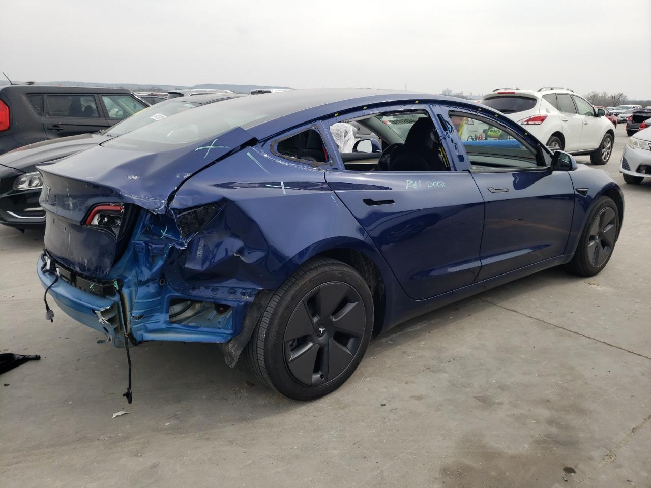 2023 TESLA MODEL 3 - Фото 3
