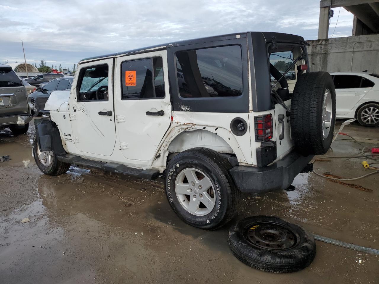 2015 JEEP WRANGLER U - Image 2