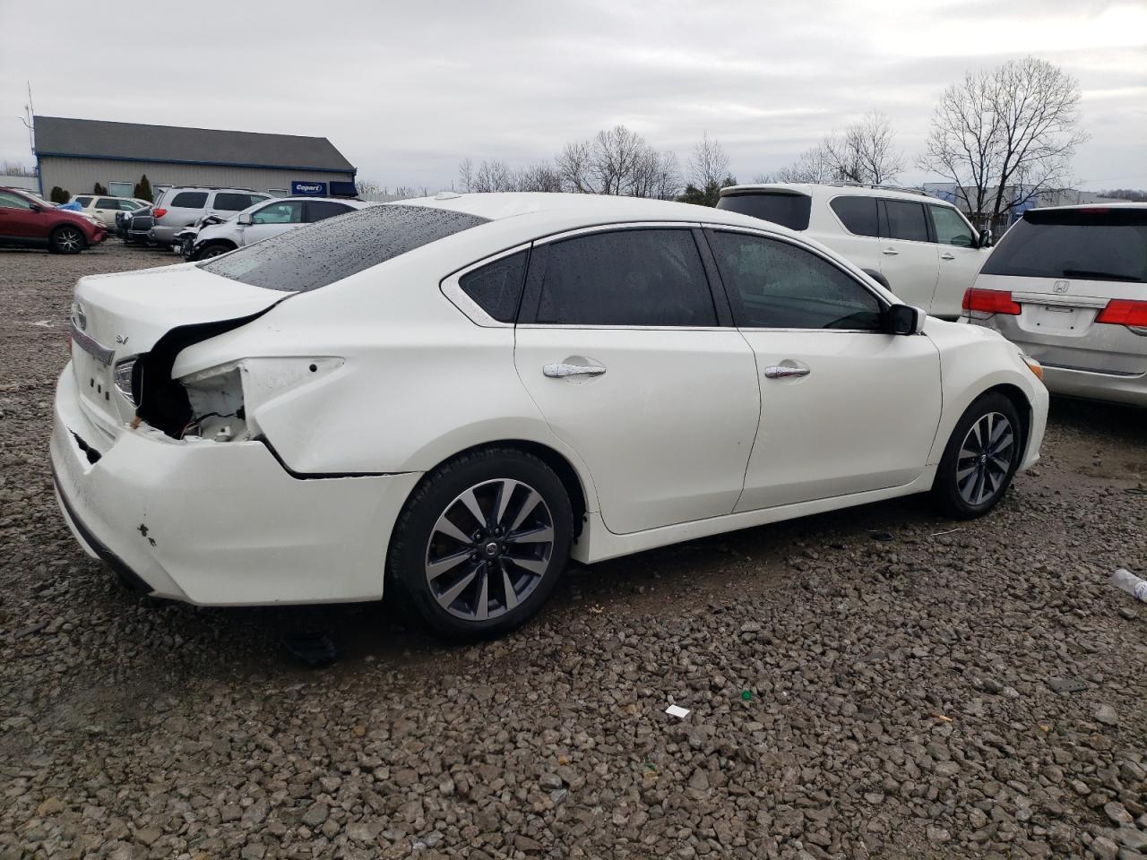 2017 NISSAN ALTIMA 2.5 - Фото 3