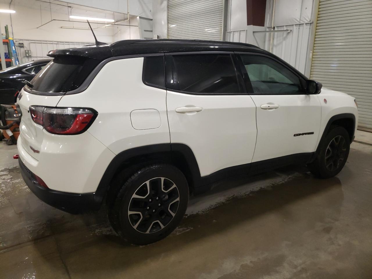 2021 JEEP COMPASS TR - Фото 3
