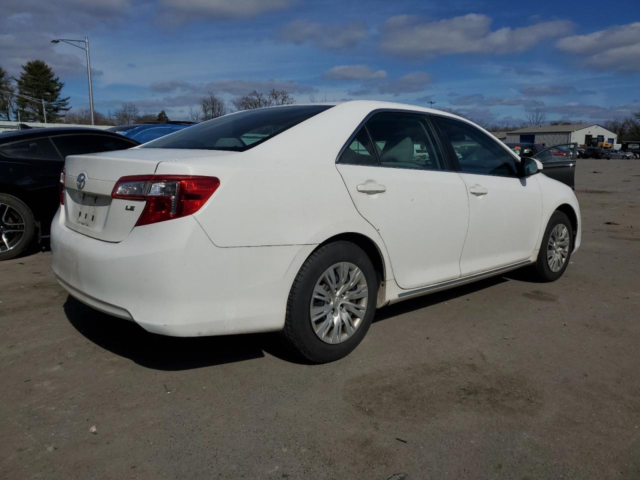 2012 TOYOTA CAMRY - Image 3