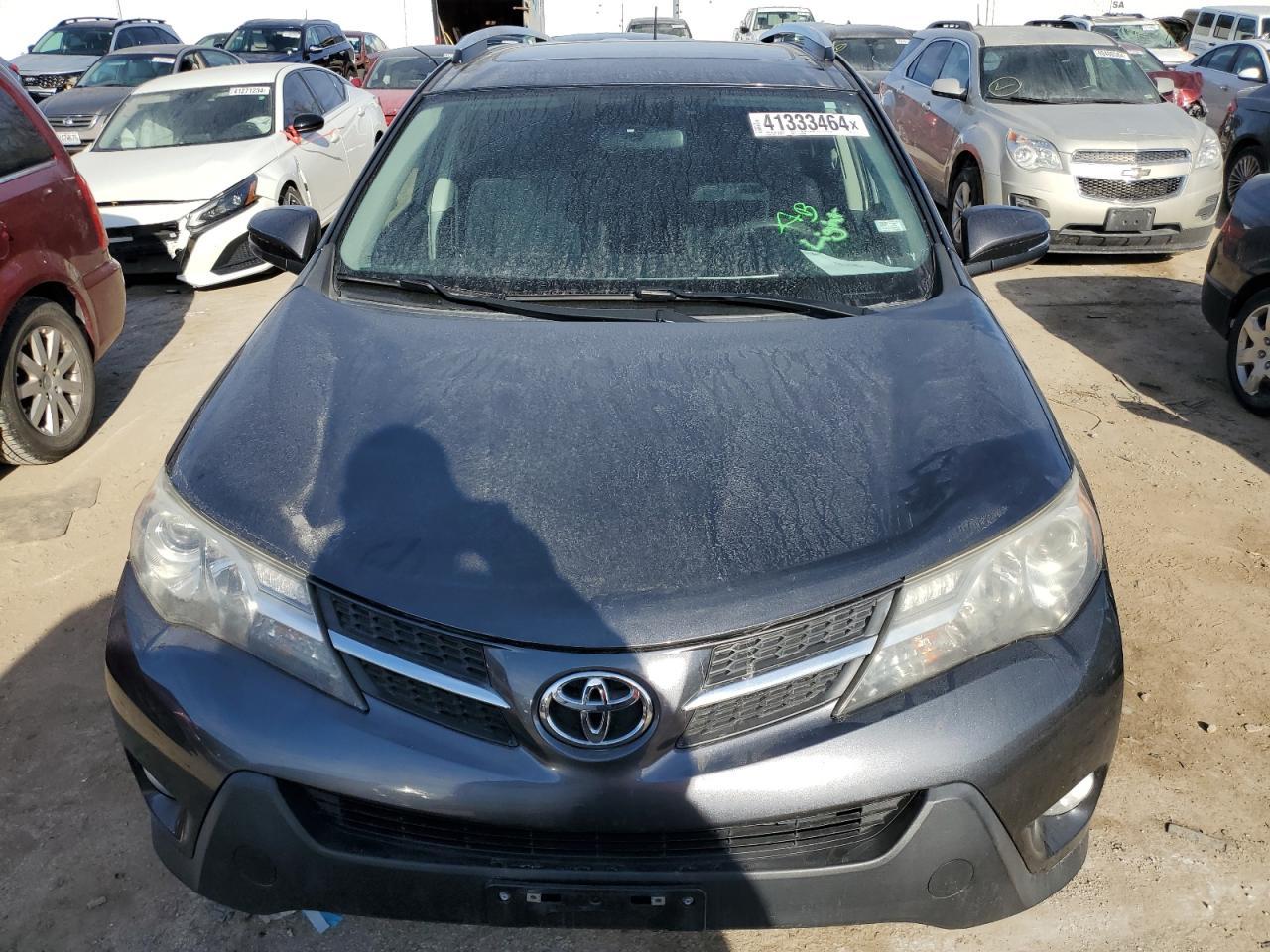 2015 TOYOTA RAV4 XLE - Image 5