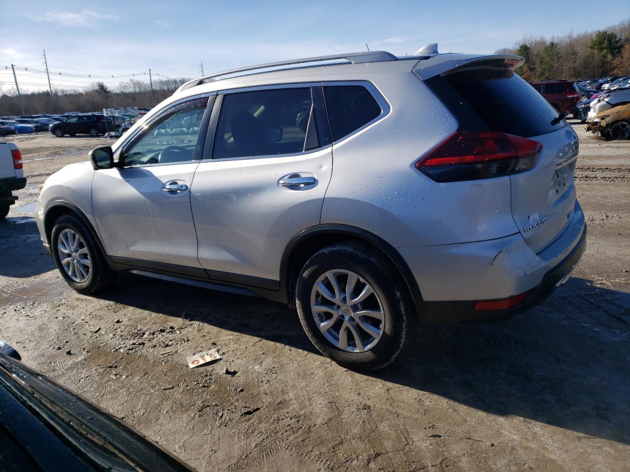 2018 NISSAN ROGUE S - Фото 2