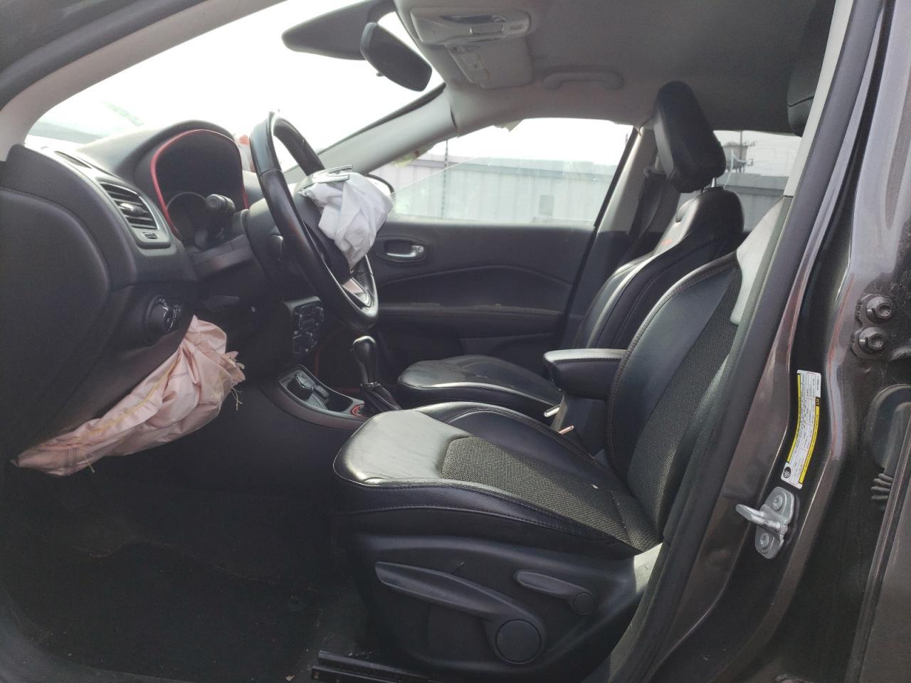 2019 JEEP COMPASS TR - Фото 7