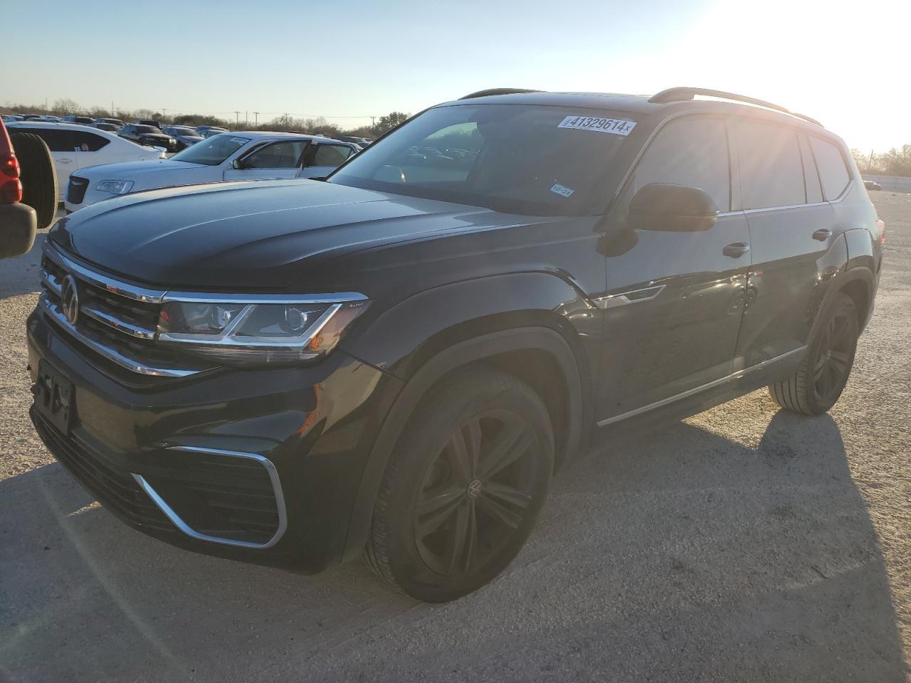 2021 VOLKSWAGEN ATLAS SE car image