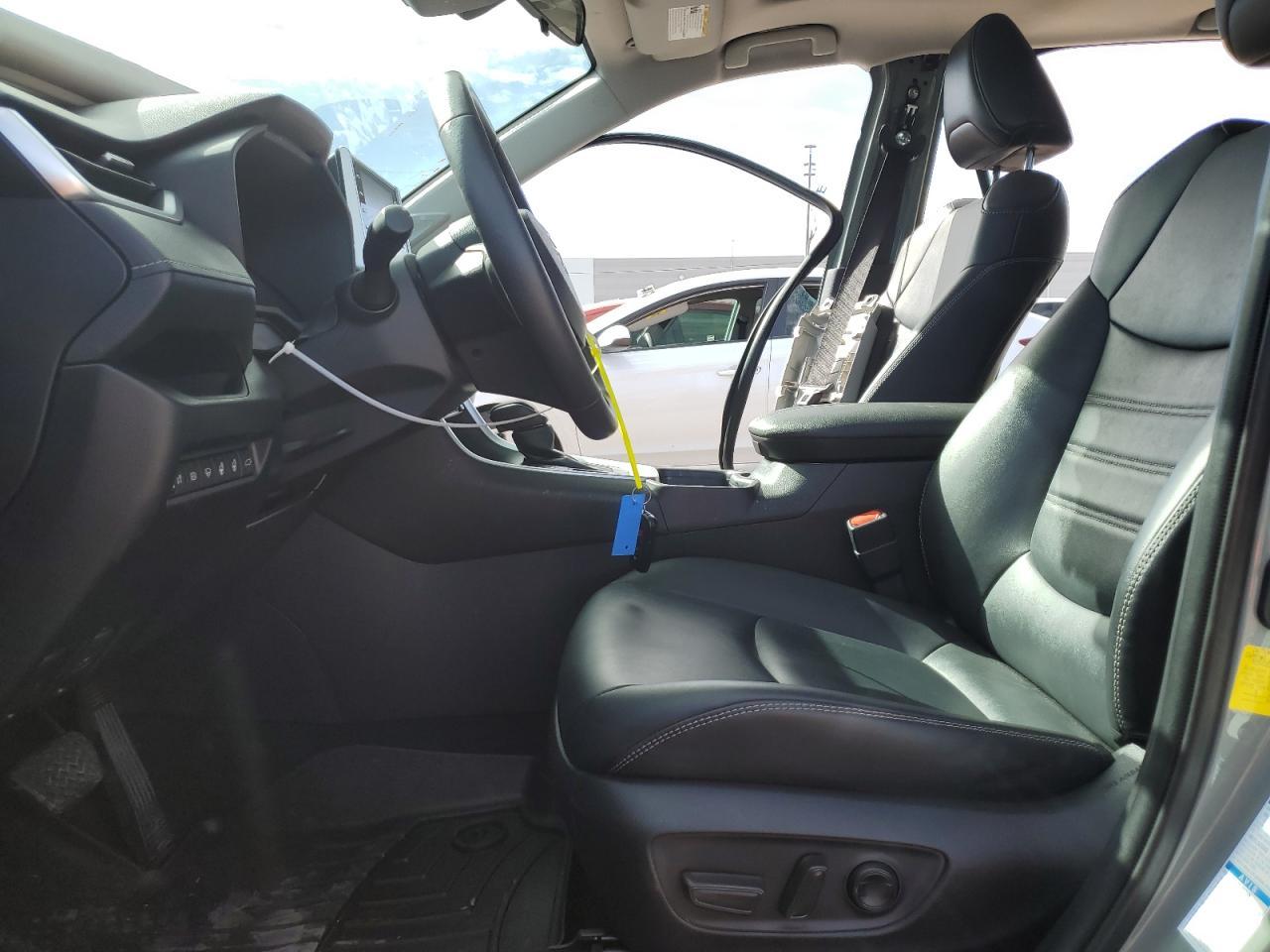 2020 TOYOTA RAV4 XLE P - Image 7