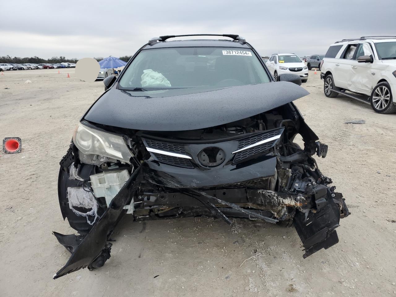 2015 TOYOTA RAV4 LE - Image 5