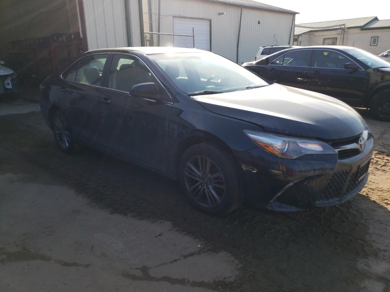 2017 TOYOTA CAMRY LE - Фото 4